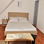 Ludika Vendeghaz * Balatonfüred