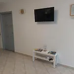 Ludika Vendeghaz Apartment *