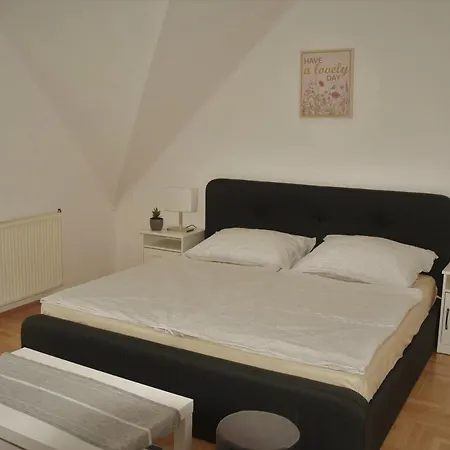 Ludika Vendeghaz Apartament