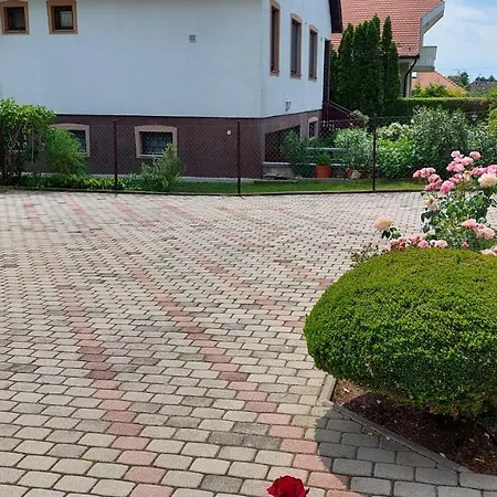 Apartament Ludika Vendeghaz