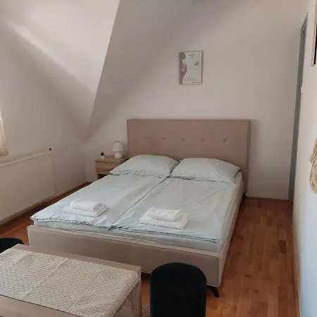 Lägenhet Ludika Vendeghaz