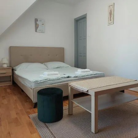 Ludika Vendeghaz Lägenhet Balatonfüred