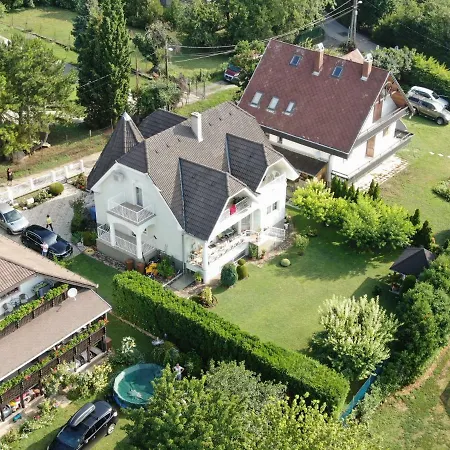 Ludika Vendeghaz Lägenhet Balatonfüred