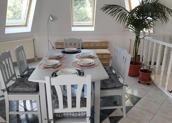 Ludika Vendeghaz Apartament *