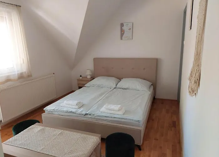 Apartament Ludika Vendeghaz